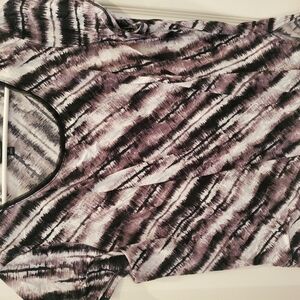 Simply Vera Vera Wang Black and Purple Tie-Dye Top